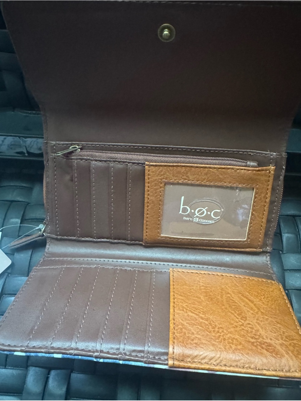 b.o.c. Tri-Fold Wallet with Distressed American Flag and Brown Trim boc - Picture 5 of 8